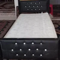 دوعدد تخت خواب