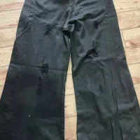 شلوار های تازه و تمیز