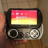 کنسول PSP GO16G در حد نو واقعی