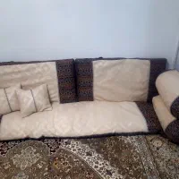 پشتی سلطنتی یا  شاه نشین