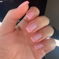 خدمات ناخن زیبایی گلشهر ۱۲ سال سابقه