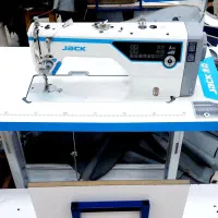 چرخکار خانم و کارگر ساده خانم