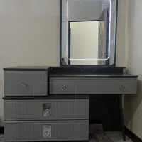 میز آرایش شیک و جادار