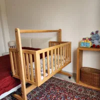 گهواره یاتخت نوزادی