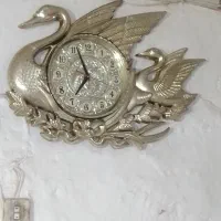 ساعت سالم وقدیمی محکم