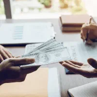 سرمایه گذاری و تامین مالی