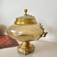 فروش شکلات ، گز خوری