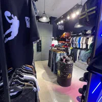 فروشنده نیمه وقت خانوم
