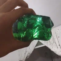 سنگ ابسیدین سبز زمردی طبیعی