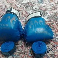 دستکش بوکس و باند