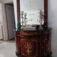 آینه کنسول و گنجه