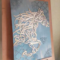 تابلو اسب برجسته با زمینه پتینه