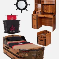 میز و کتابخانه و قفسه دزد دریایی