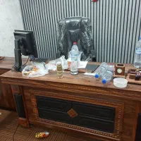میزو صندلی ریاست و چهار صندلی به فروش می‌رسد
