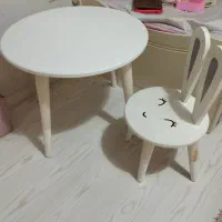 میز و صندلی