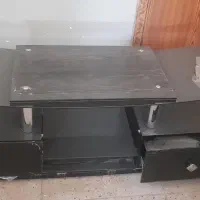 میزی تلویزیون شیشه ای