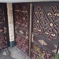 رنگ آمیزی درب منزل با دستگاه با قیمت منصفانه