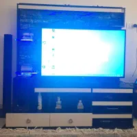 تلوزیونLCD اینچ ۴۰ سامسونگ به همراه میز تلوزیون