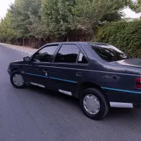 پژو 405 مدل 84