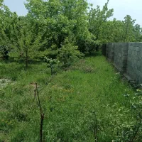 زمین-چهاردیواری