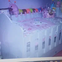 تخت کودک مناسب از بدو تولد تا ۶سال 3میلیون  تومان