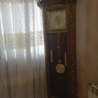 ساعت برنجی ایستاده