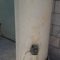 یک عددآبگرمکن بزرگ به قیمت ۸۰۰۰۰۰۰۰(ثمانین میلیون)