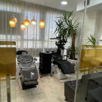 اجاره تخت مژه و ناخن