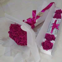 جعبه اسکناس و گل
