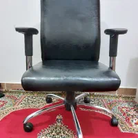 صندلی چند کاره درجه یک ارگونومیک در حد نو
