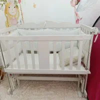 تخت گهواره ای و ثابت چوبی
