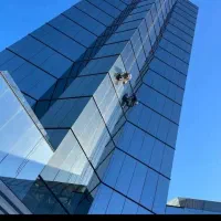 کار در ارتفاع.کاردرارتفاع پیچ نانو عایق کنیتکس رنگ