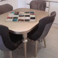 نهار خوری ۴ نفره در حد نو بدون خط و خش