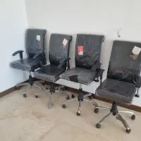 صندلی اداری چرخ دار