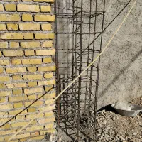 روزمزد و قنترات کارگری میکنم