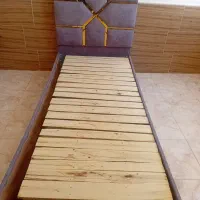 تخت یک نفره در حد نو