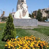 تور وان اتوبوسی گروهی شاد
