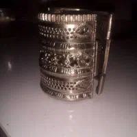 دستبندقاجاری