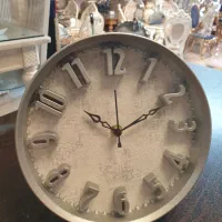 ساعت‌های رومیزی در طرح های مختلف