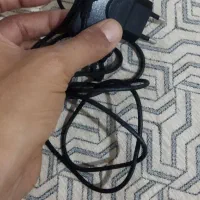 شارژر گوشی قدیمی و کابل اتصال