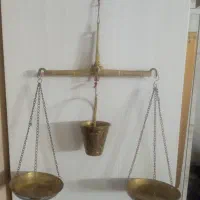 ترازو بسیار قدیمی قدمت 300 سال