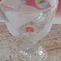 بستنی خوری نو همراه کارتن