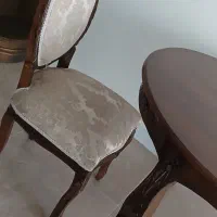 چهار عدد صندلی