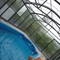 سقف متحرک شیشه ای و پارچه ای