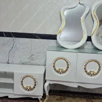 اینه کنسول و زیر تلوزیون