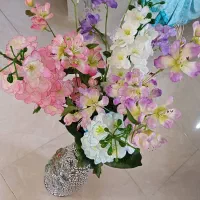 گل مصنوعی وگلدان