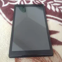 تبلت درحدنو با قاب و کارتن فقط شارژر نداره