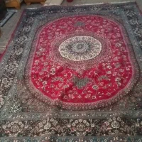 فرش قرمز