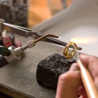 کلینیک تخصصی تعمیرات طلا و نقره