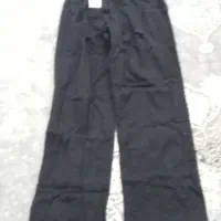 تعدادی لباس و شلوار